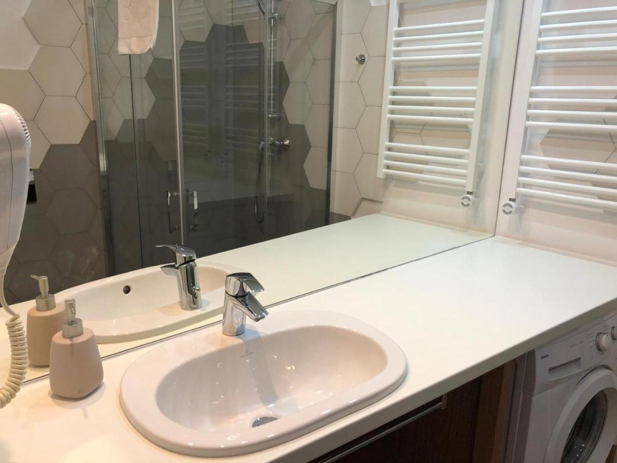Prywatny Apartament W Hotelu A46 - 365Pam Sarbinowo Eksteriør billede
